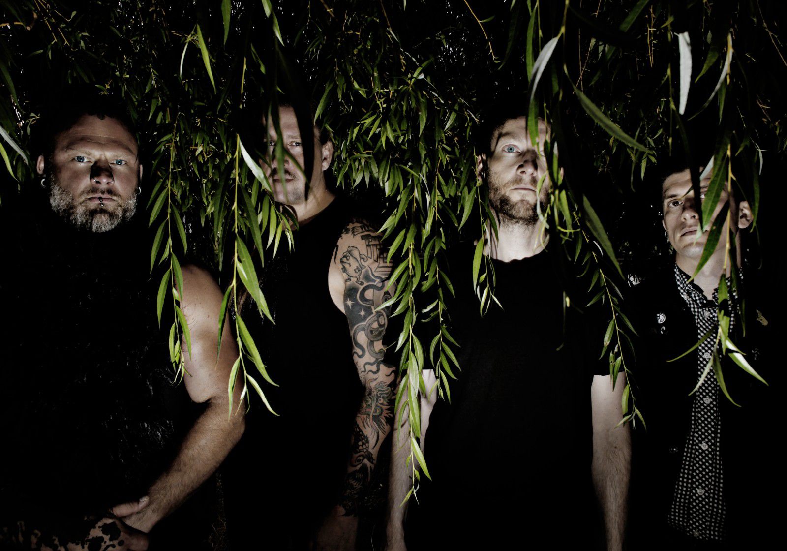 Live on Stage in 2026: neànder - STONED FROM THE UNDERGROUND